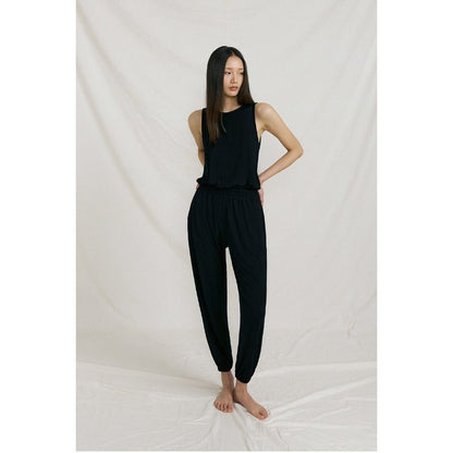 Jogger Open-Back Yoga Jumpsuit | Clean Fit & Effortless Movement