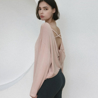 Open-Back Yoga Cover-Up | Light Layers for Studio & Daily Life