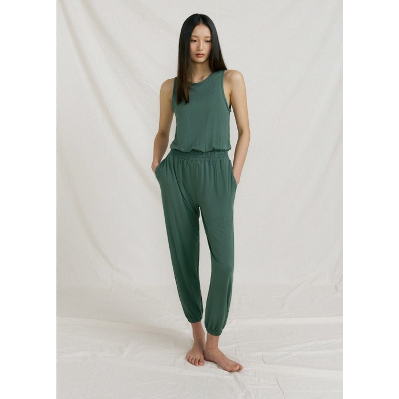 Jogger Open-Back Yoga Jumpsuit | Clean Fit & Effortless Movement