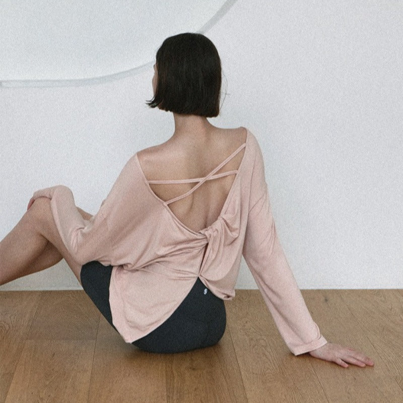 Open-Back Yoga Cover-Up | Light Layers for Studio & Daily Life