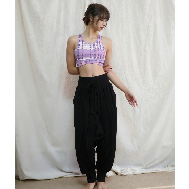 Relaxed Open-Back Flow Yoga Set | Soft Structure & Everyday Ease