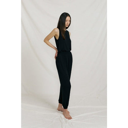 Jogger Open-Back Yoga Jumpsuit | Clean Fit & Effortless Movement