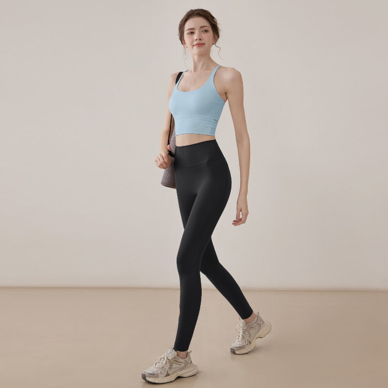 Cross Yoga Sports Bra | Soft Support & Natural Hold