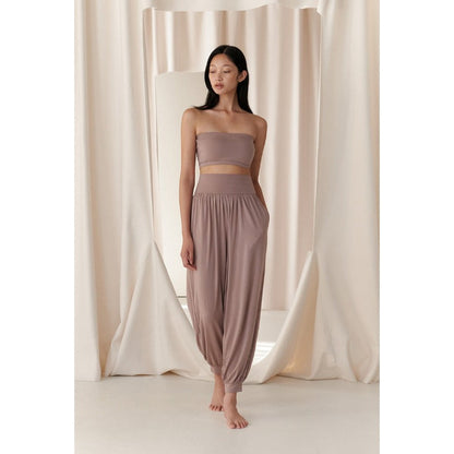 Relaxed Jogger Flow Yoga Pants | Relaxed Drape & Everyday Ease
