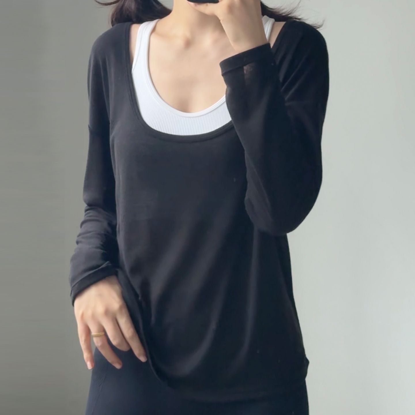 Relaxed Yoga Cover-Up | Light Layers for Studio & Daily Life