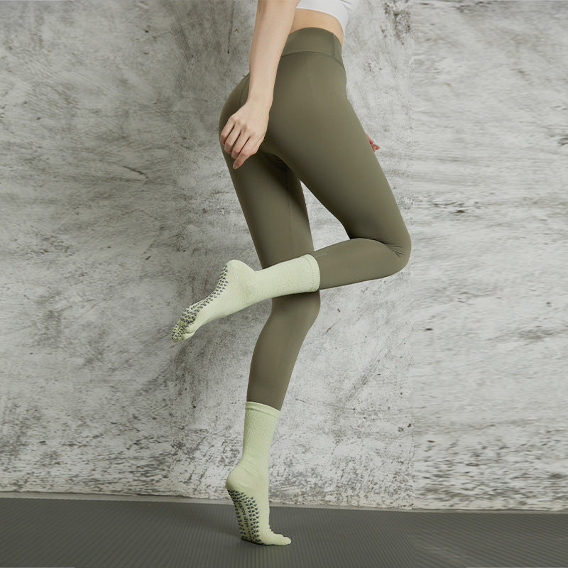 Non-Slip Five-Toe Yoga Socks | Grounded Grip & Barefoot Feel