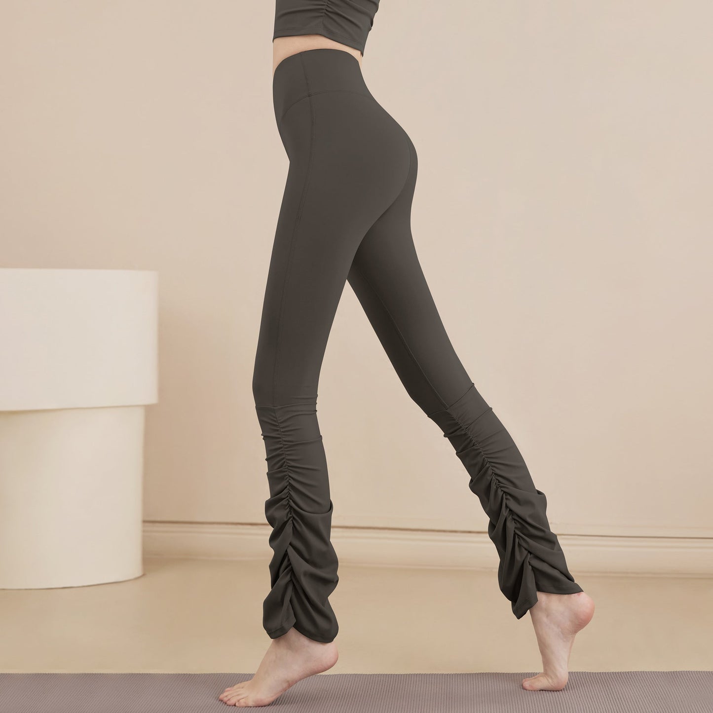 High-Waisted Flare Yoga Pants | Soft Lines & Gentle Support