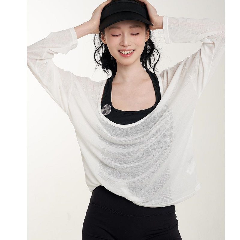 Relaxed Yoga Cover-Up | Light Layers for Studio & Daily Life