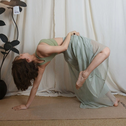 Airy Drape Wide-Leg Flow Yoga Set | Soft Structure & Everyday Ease