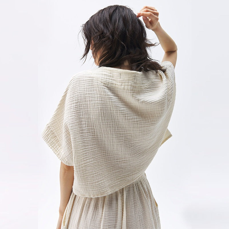 Cotton V-Neck Relaxed Yoga Shirt | Natural Texture & Everyday Flow
