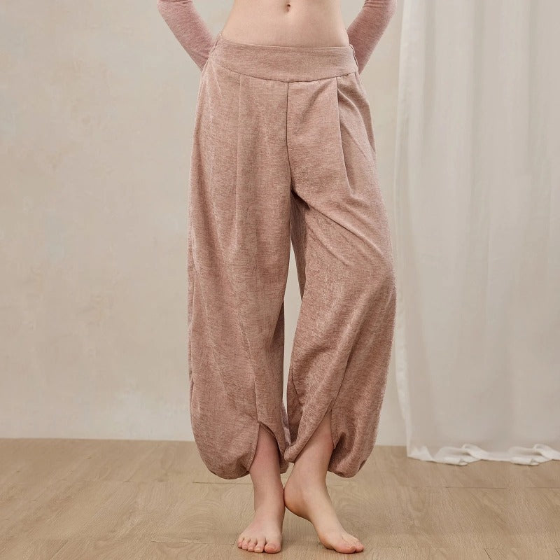 Relaxed Flow Yoga Pants | Relaxed Drape & Everyday Ease
