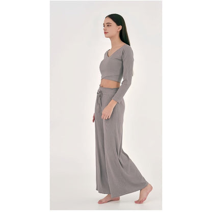 Wide-Leg Flow Yoga Pants | Relaxed Drape & Everyday Ease