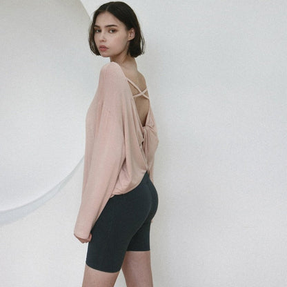Open-Back Yoga Cover-Up | Light Layers for Studio & Daily Life