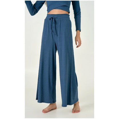 Wide-Leg Flow Yoga Pants | Relaxed Drape & Everyday Ease